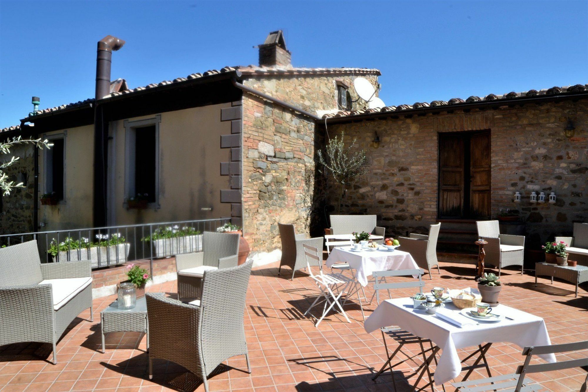 Il Palazzo Del Cardinale Bed and Breakfast Montalcino Eksteriør billede